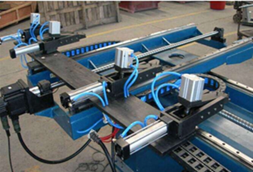 全自动数控冲床